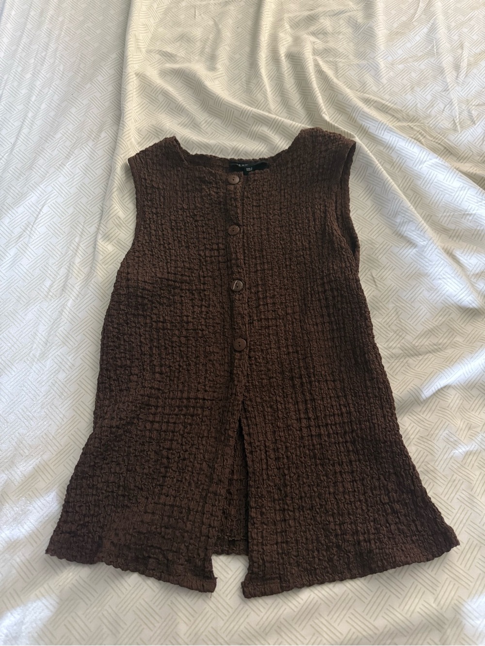 Brown Textured Button top open detail on bottom size large ( runs small )